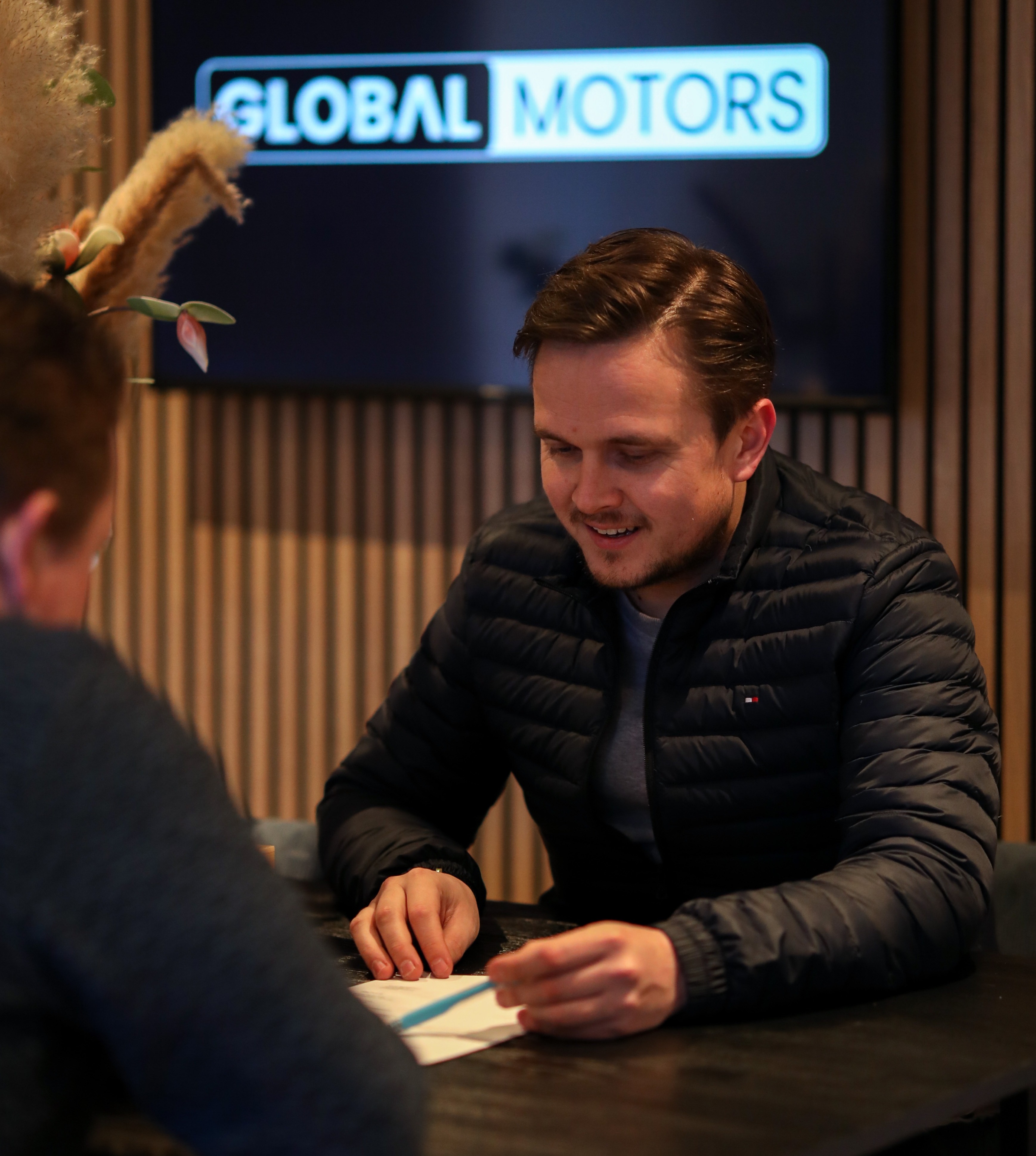 Header banner_images_2_17725203801729541684.jpg Over ons | Global Motors