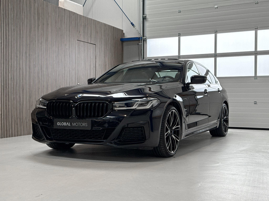 BMW 5 Serie 545e xDrive High Executive 50630919-0.jpg | Global Motors