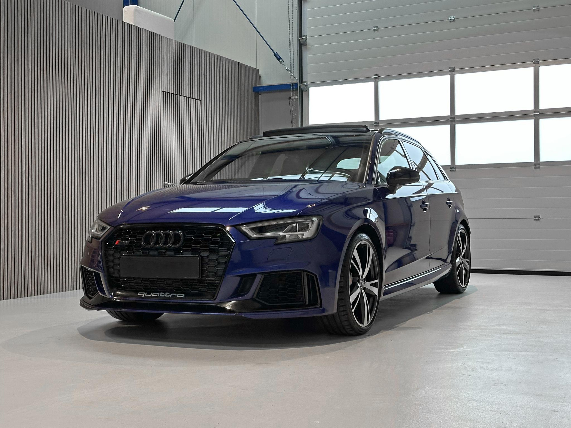 Audi RS3 A3 Sportback 2.5 TFSI quattro 50773522-0.jpg | Global Motors