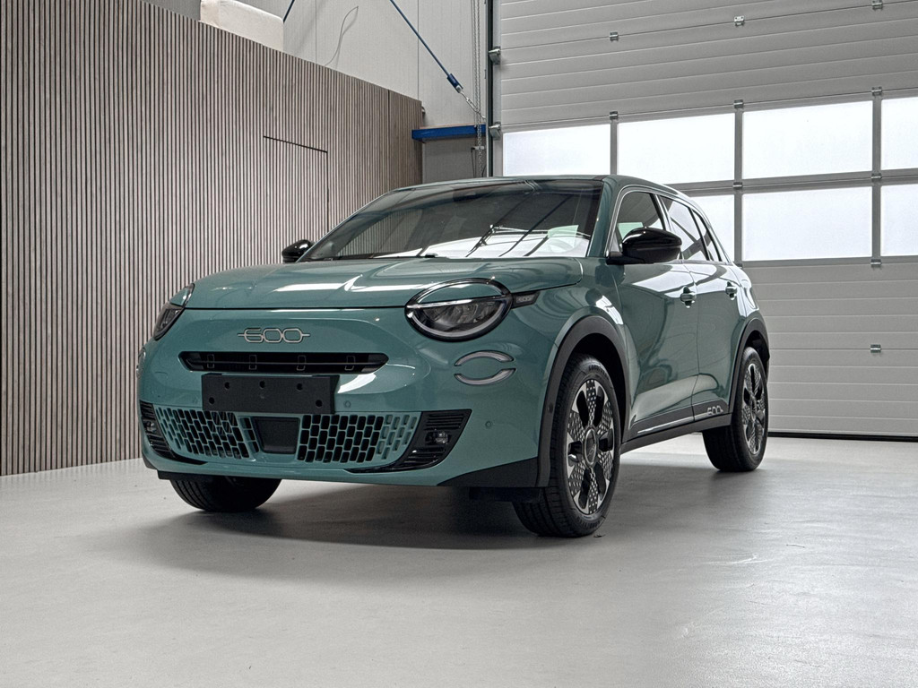 Fiat 600 1.2 Hybrid Icon 55023093-0.jpg | Global Motors